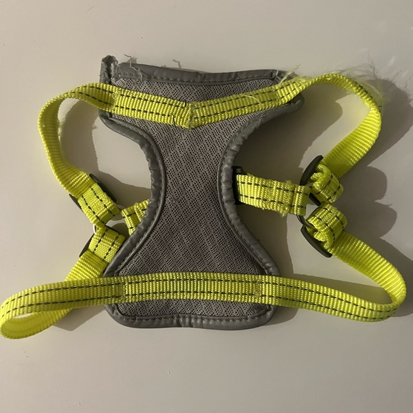 Boots & Barkley™M
MESH HARNESS
Pet
Size Small - Picture 10 of 12
